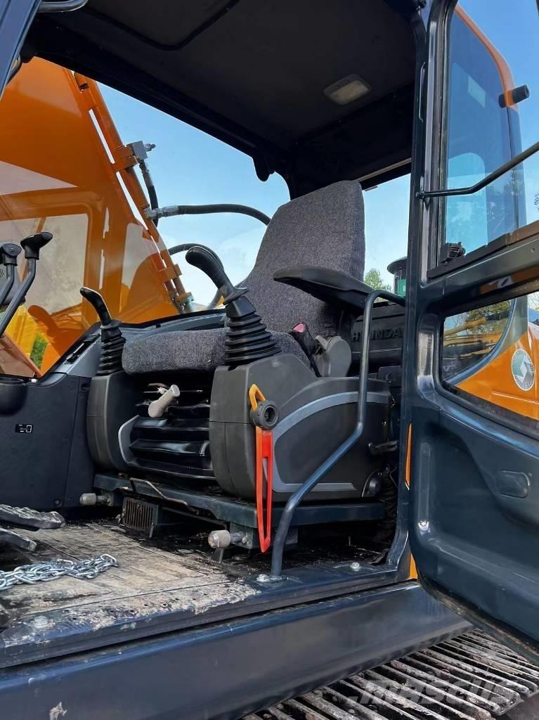 Hyundai 220 LC -9S Gravemaskiner på larvebånd