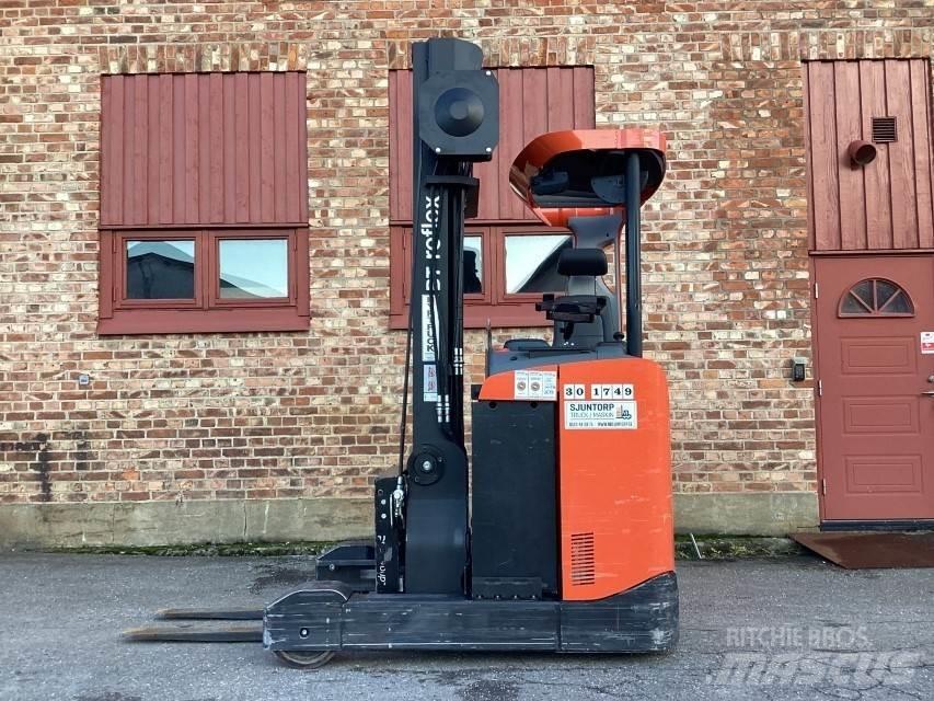 BT RRE 160 Reachtruck