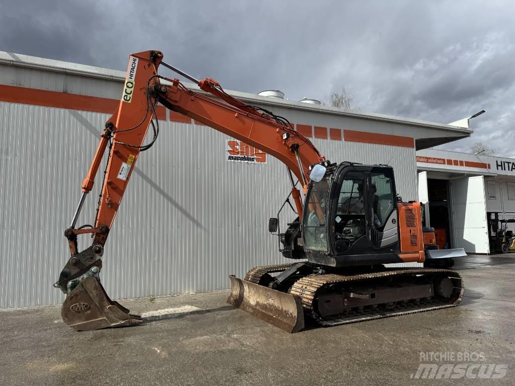 Hitachi ZX 135 US-6 Gravemaskiner på larvebånd