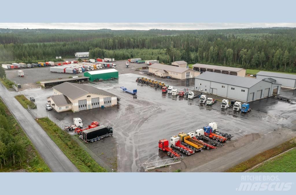 Närko puoliperävaunu Semi-trailer med lad/flatbed
