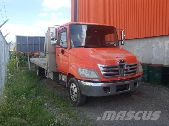 Hino 185 Lastbil med lad/Flatbed