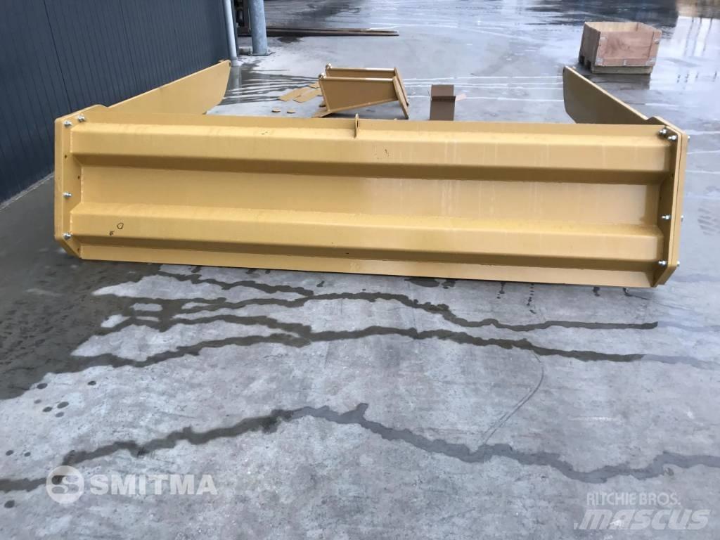 Volvo A25F Bagklapper