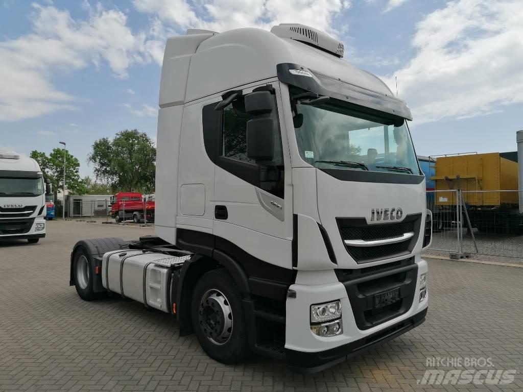 Iveco AS440ST/P Trækkere