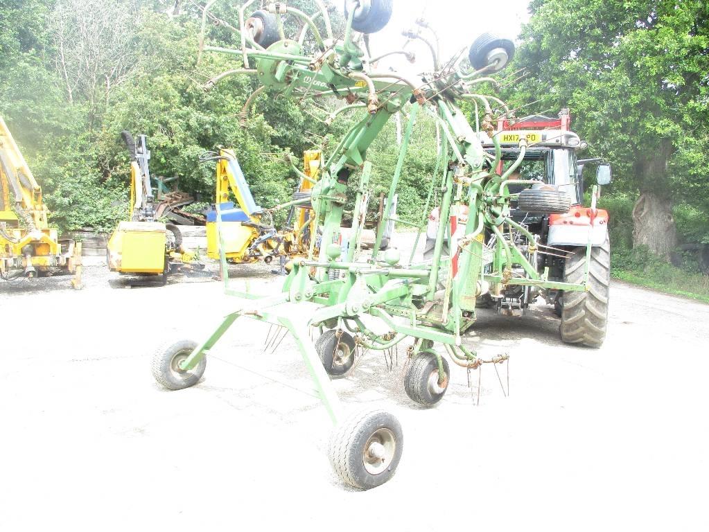 Krone KWT 10.50/8x7 River og høvendere