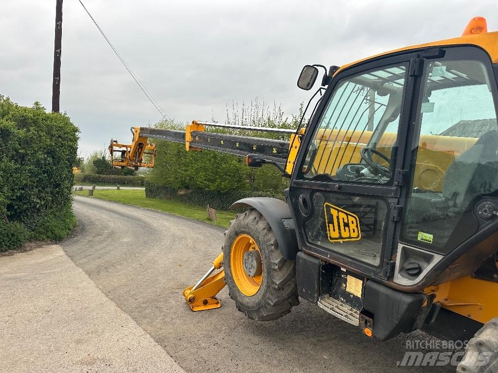 JCB 535-125 Teleskoplæssere