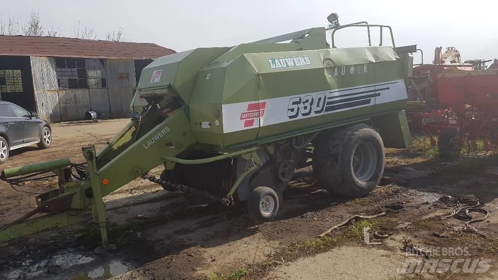 Fortschritt 530 Pressere til firkantede baller