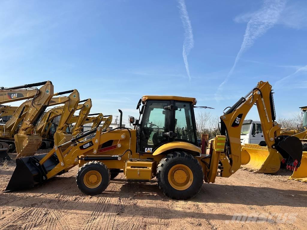 CAT 420 F2 Rendegravere