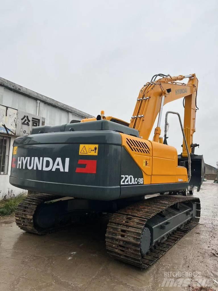 Hyundai R220LC-9S Gravemaskiner på larvebånd
