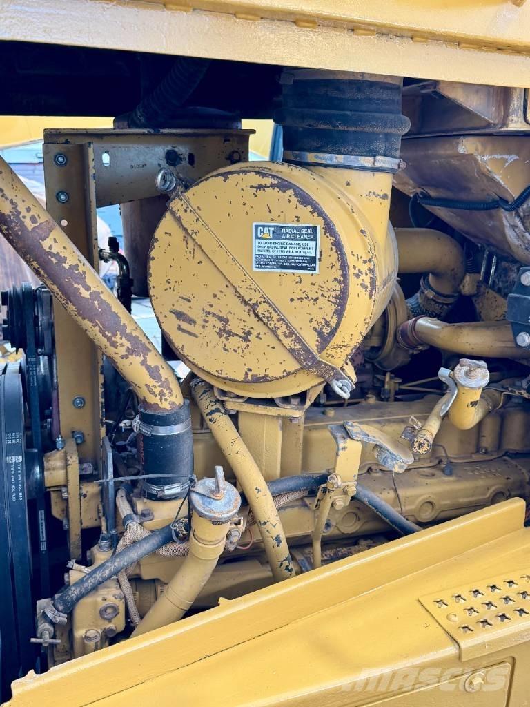 CAT D 6 H Bulldozer på larvebånd