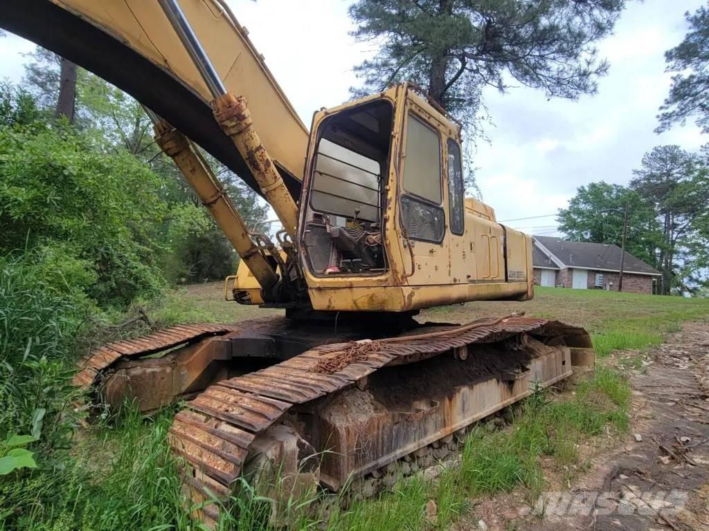 John Deere 992D Gravemaskiner på larvebånd