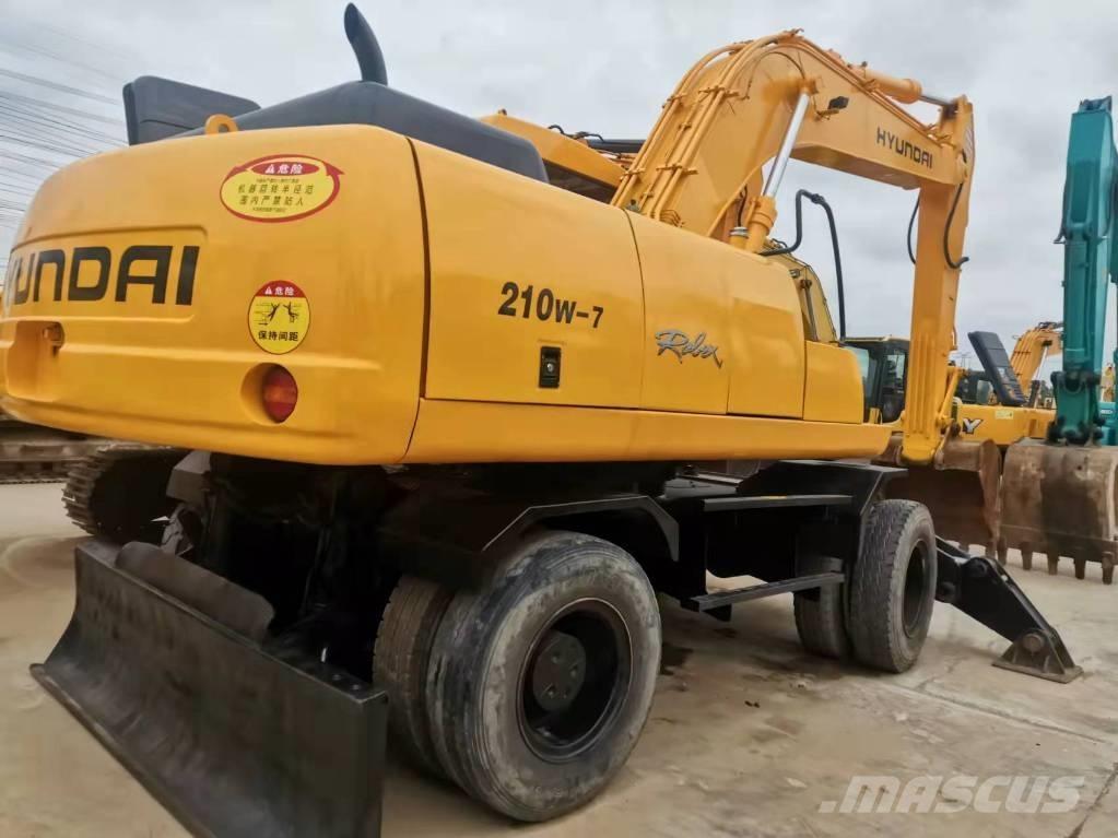 Hyundai 210-7 Gravemaskiner på hjul
