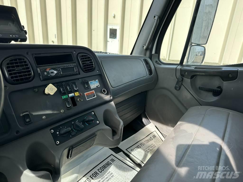 Freightliner M2 Renovationslastbiler