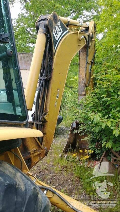 CAT 420 D Rendegravere
