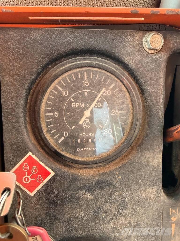 Ditch Witch 8020 T Kædegravere