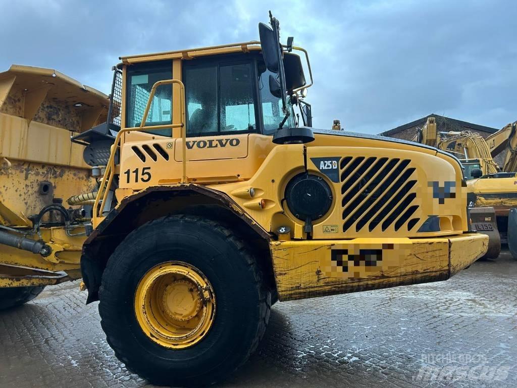 Volvo A 25 D Terrængående lastbiler