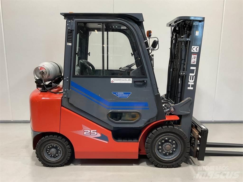Heli CPYD25 LPG gaffeltrucks