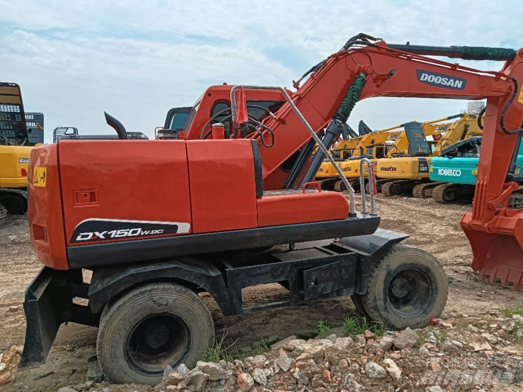 Doosan DH 150 W-7 Gravemaskiner på larvebånd