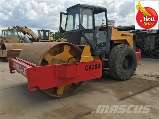 Dynapac CA 30 D Enkelt tromle