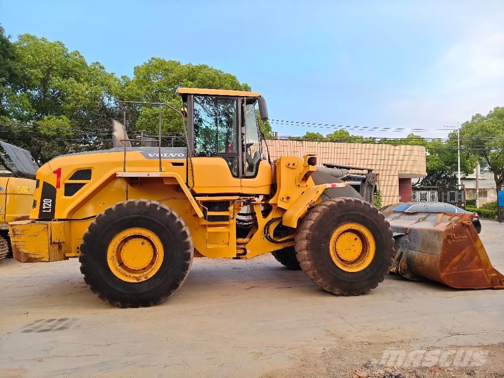 Volvo L 120 Læssemaskiner på hjul