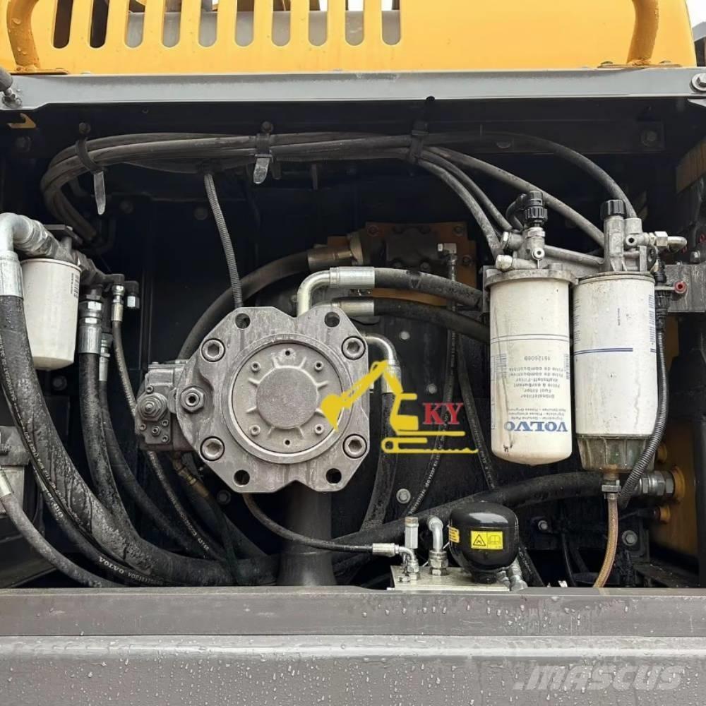 Volvo 380D Gravemaskiner på larvebånd