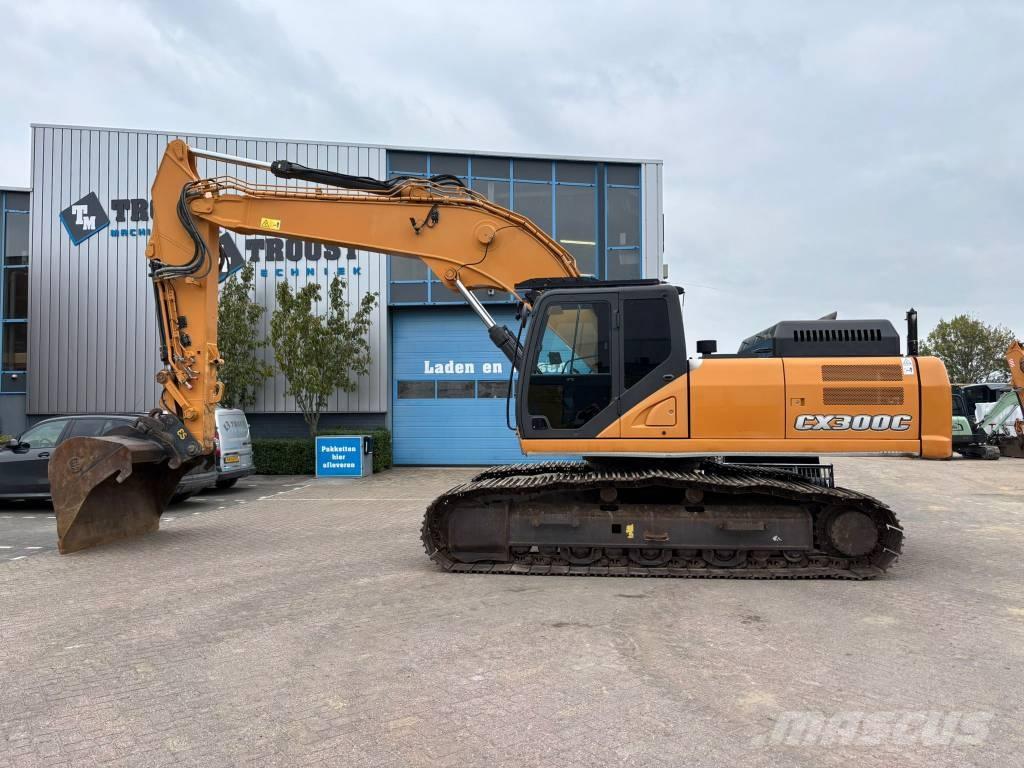 CASE CX 300 C Gravemaskiner på larvebånd