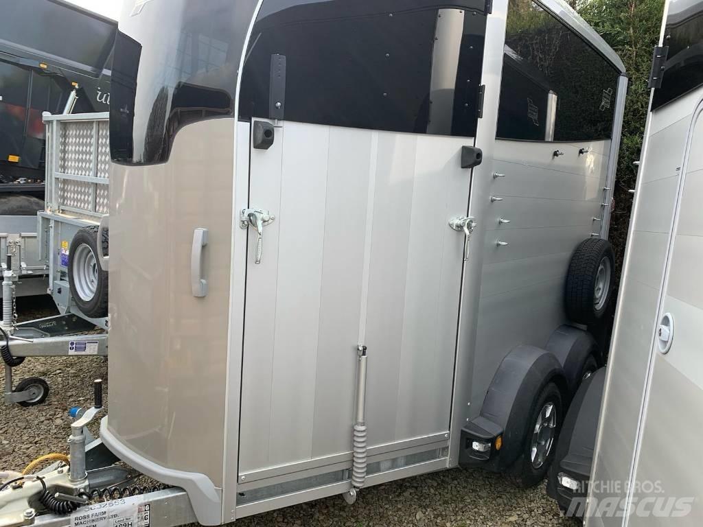 Ifor Williams HBX506 Anhænger til dyretransport