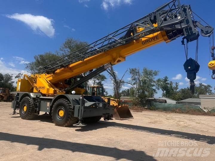 Grove RT 890 E Kraner til hårdt terræn
