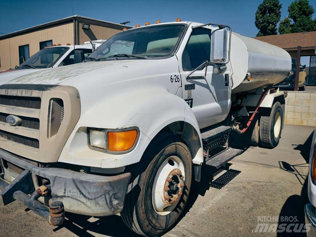 Ford F 750 XL SD Tankvogne - vand