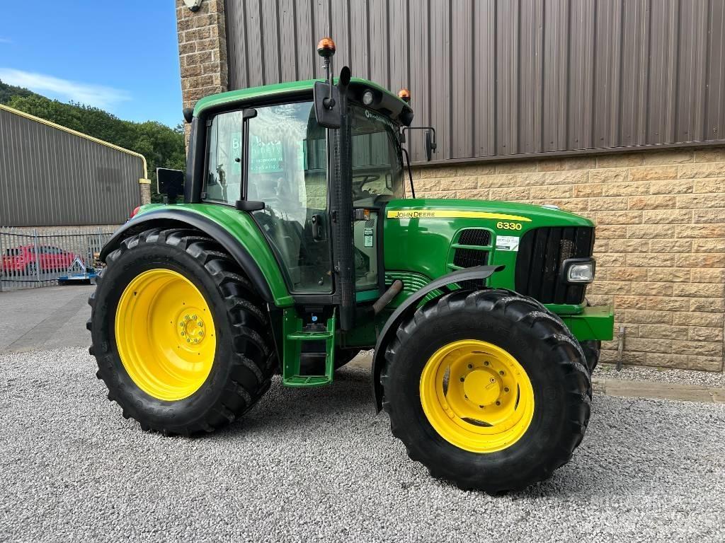 John Deere 6330 Traktorer