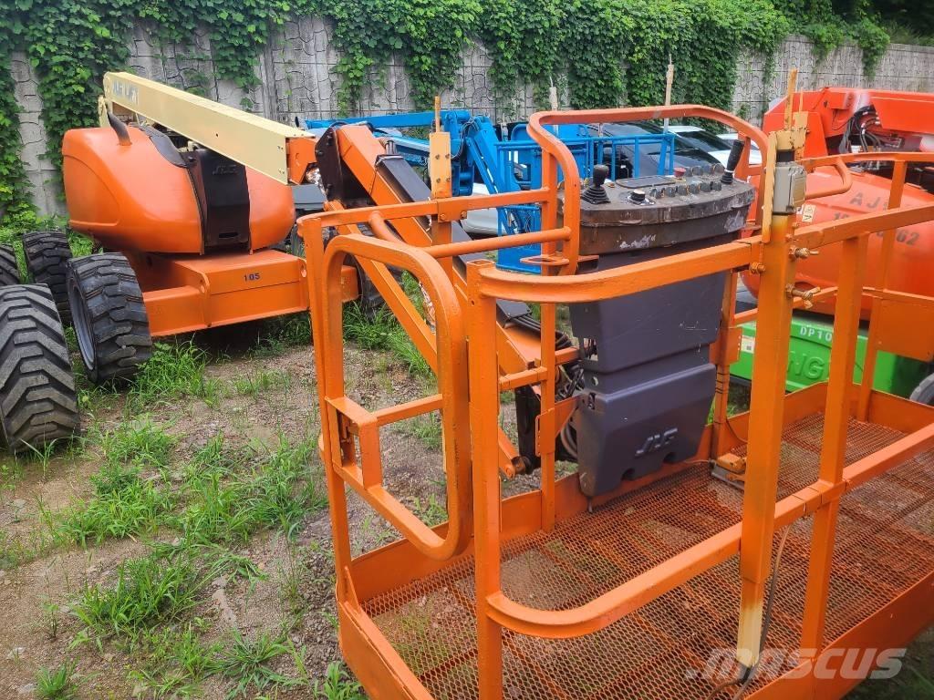 JLG 600 AJ Bomlifte med knækarm