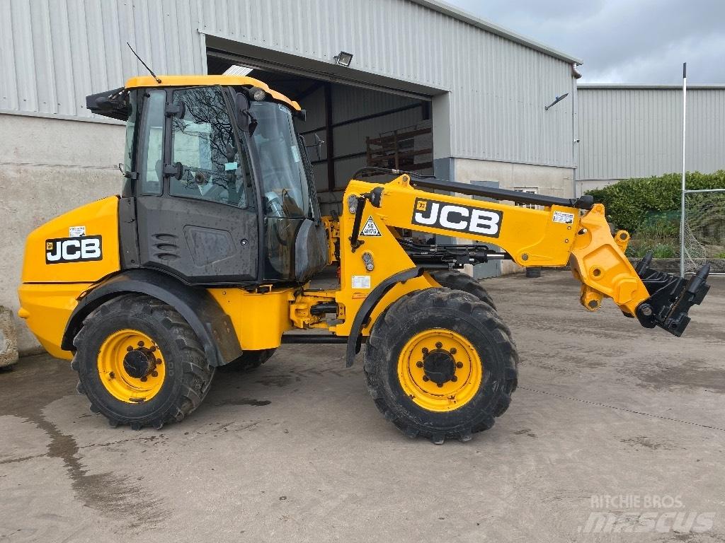 JCB TM 220 Teleskoplæssere til landbrug