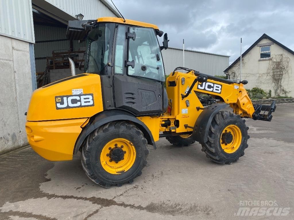JCB TM 220 Teleskoplæssere til landbrug