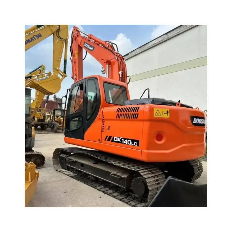 Doosan DX 140 LC Gravemaskiner på larvebånd