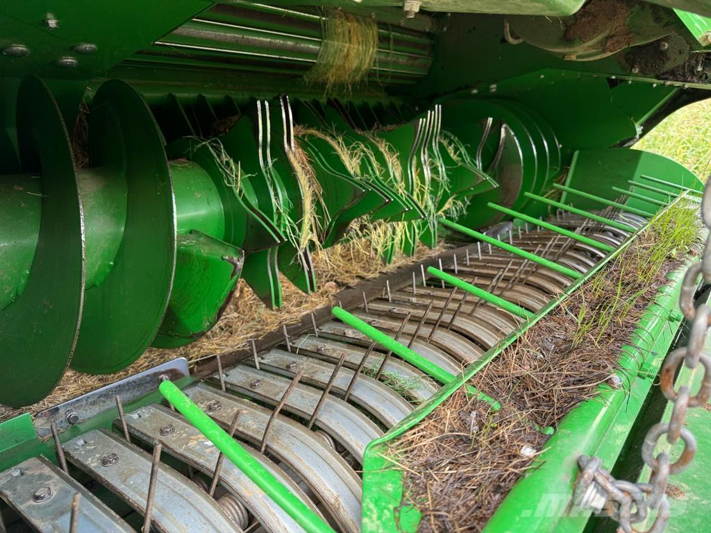 John Deere F441M Rundballe-pressere