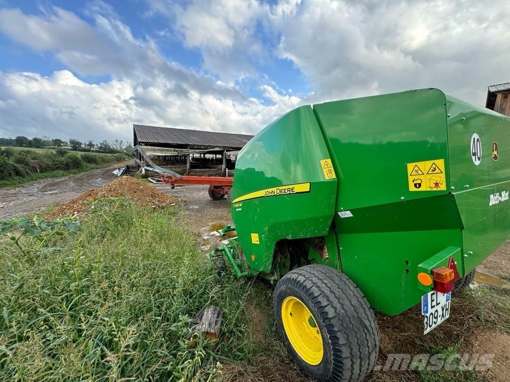 John Deere F441M Rundballe-pressere