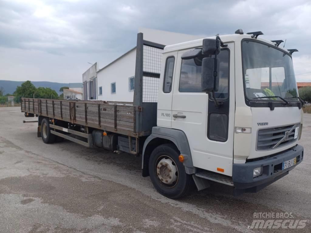 Volvo FL6 180 Lastbil med lad/Flatbed
