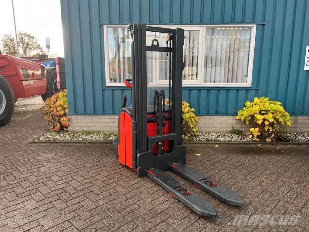 Linde L16AP Gaffelstabler med gående fører