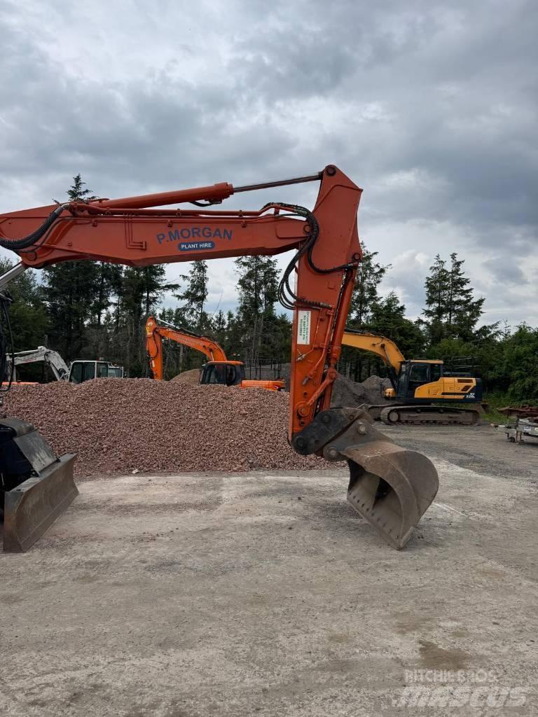 Hitachi ZW 180 Gravemaskiner på hjul