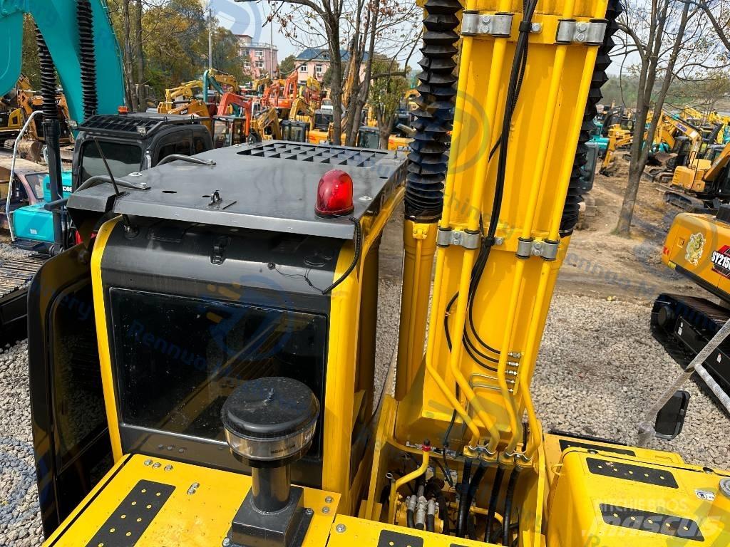 Komatsu PC 220-8 Gravemaskiner på larvebånd