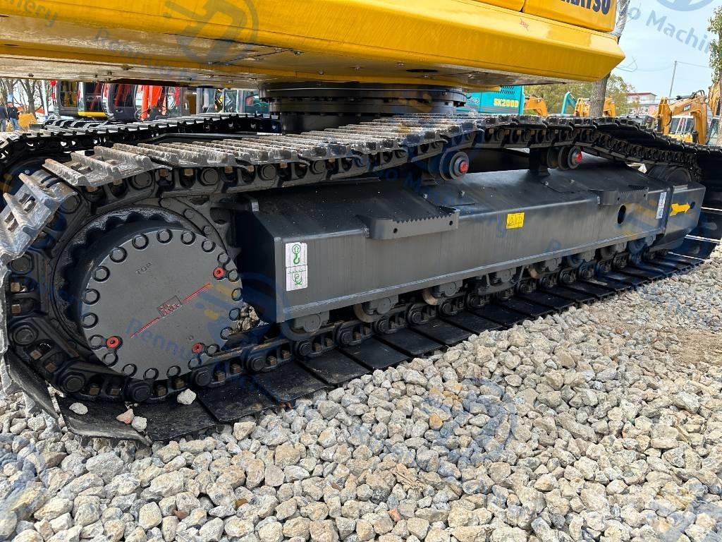 Komatsu PC 220-8 Gravemaskiner på larvebånd