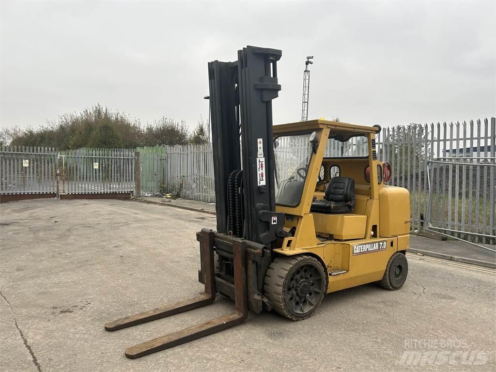 CAT GC70K Gaffeltrucks - andre