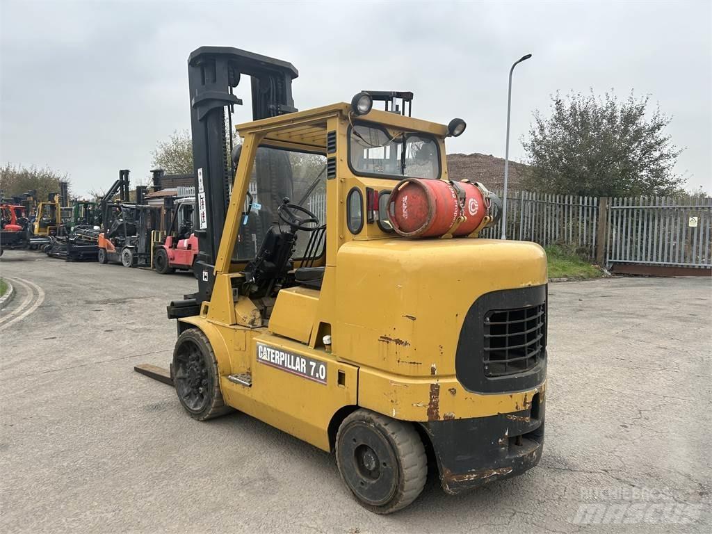CAT GC70K Gaffeltrucks - andre