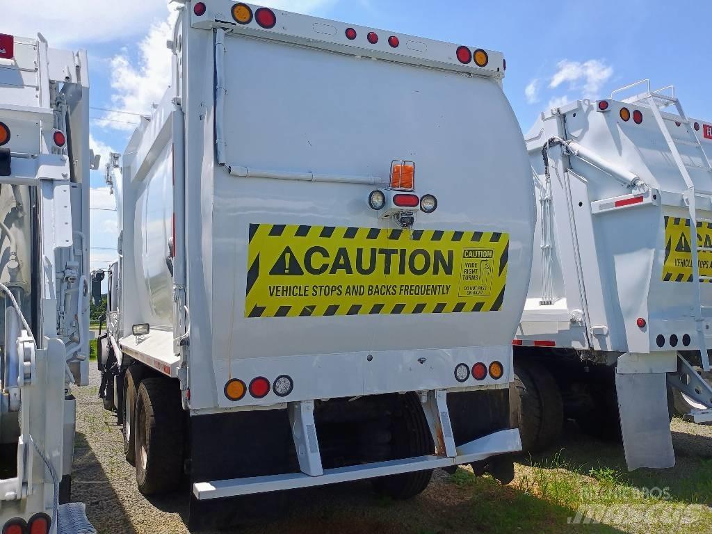 Mack MRU 613 Renovationslastbiler
