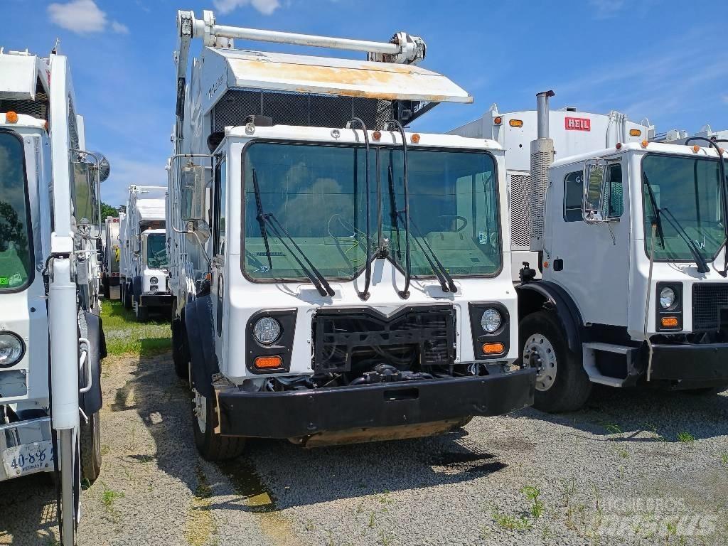 Mack MRU 613 Renovationslastbiler