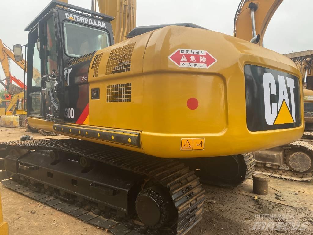 CAT 330 D Gravemaskiner på larvebånd
