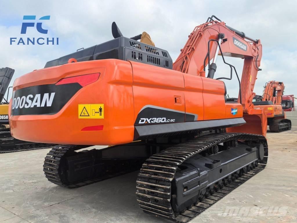 Doosan DX 360 LC Gravemaskiner på larvebånd