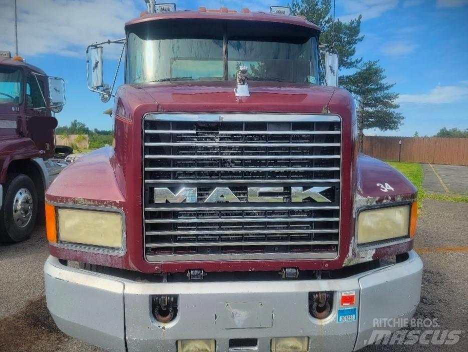 Mack CH613 Trækkere