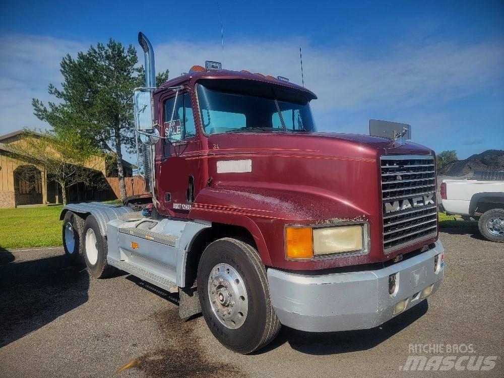 Mack CH613 Trækkere