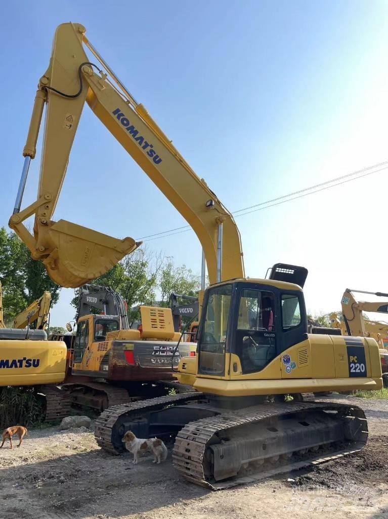 Komatsu PC 220-7 Gravemaskiner på larvebånd