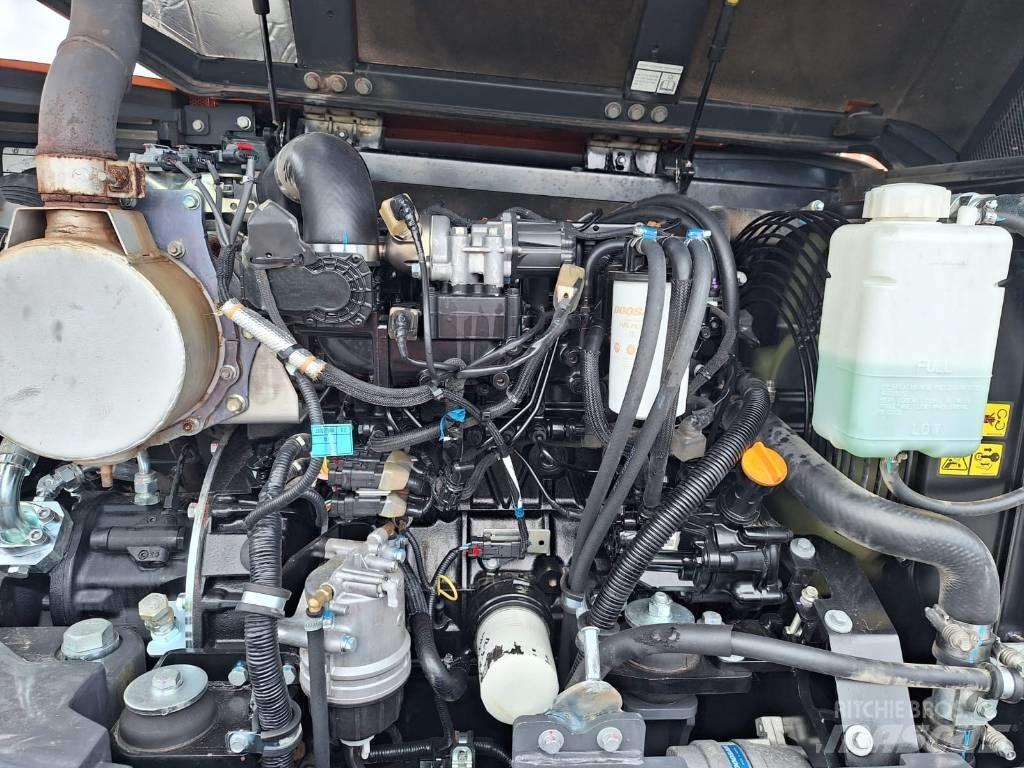 Doosan DX 85 R Gravemaskiner på larvebånd